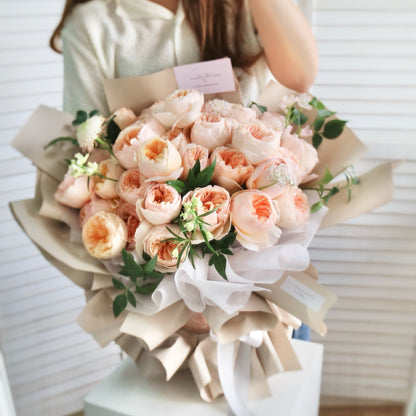 33 roses - Juliet Rose bouquet